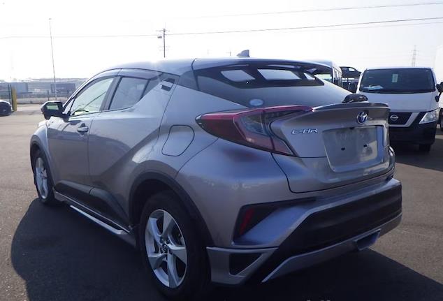 2019 Toyota C-HR thumbnail
