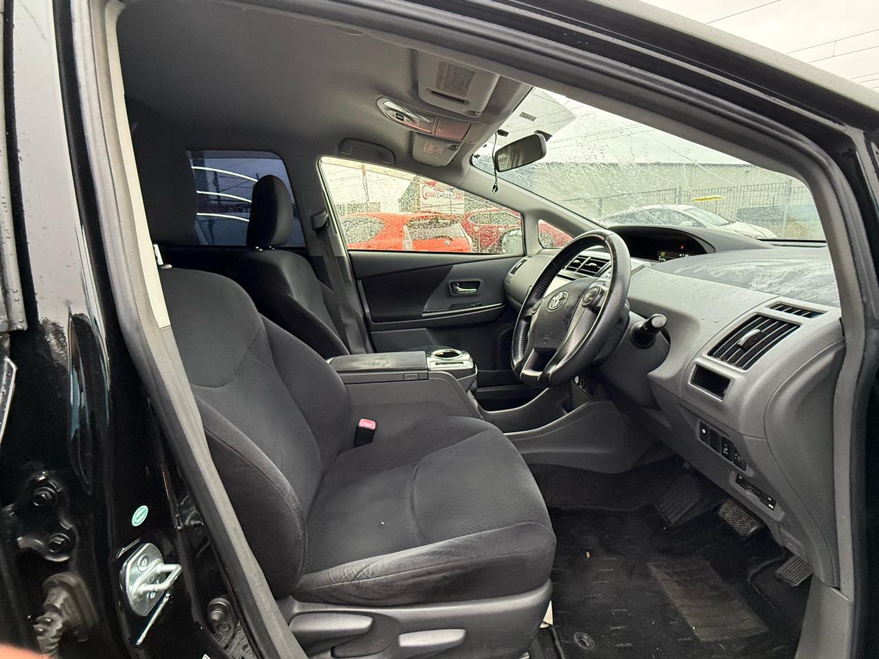2014 Toyota Prius thumbnail