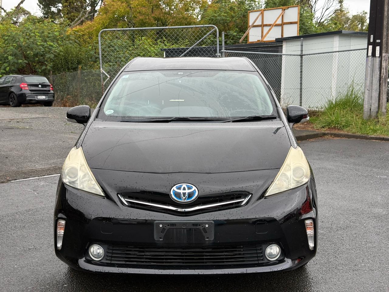 2014 Toyota Prius thumbnail
