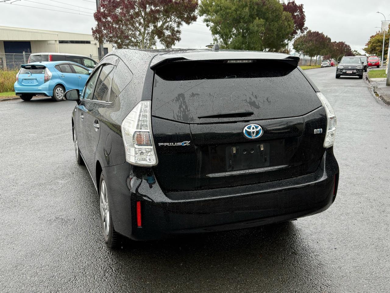 2014 Toyota Prius thumbnail