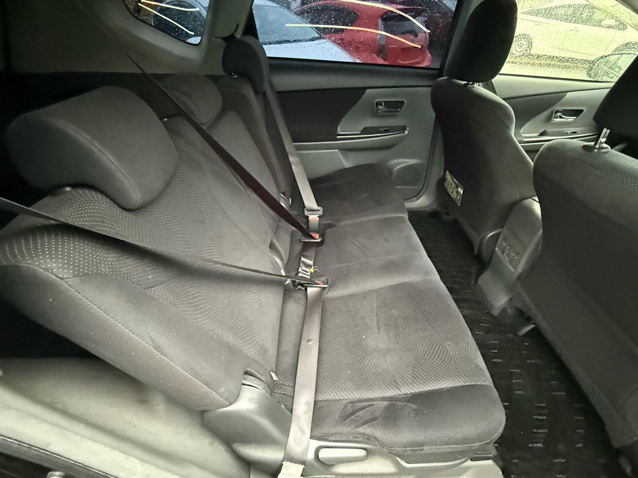 2014 Toyota Prius thumbnail