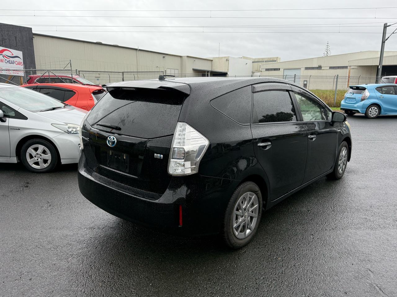 2014 Toyota Prius thumbnail