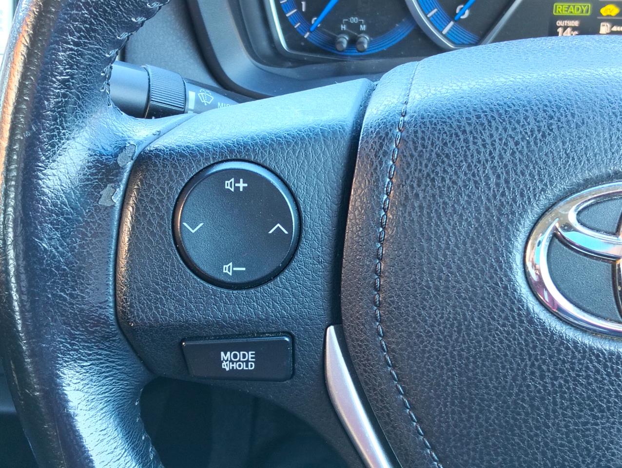 2014 Toyota Corolla thumbnail