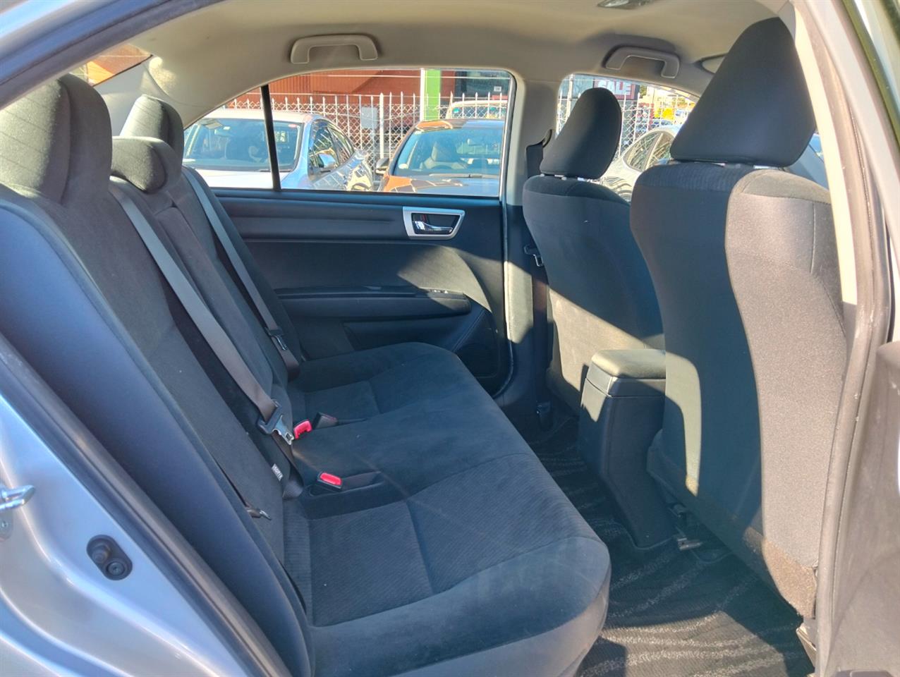 2014 Toyota Corolla thumbnail