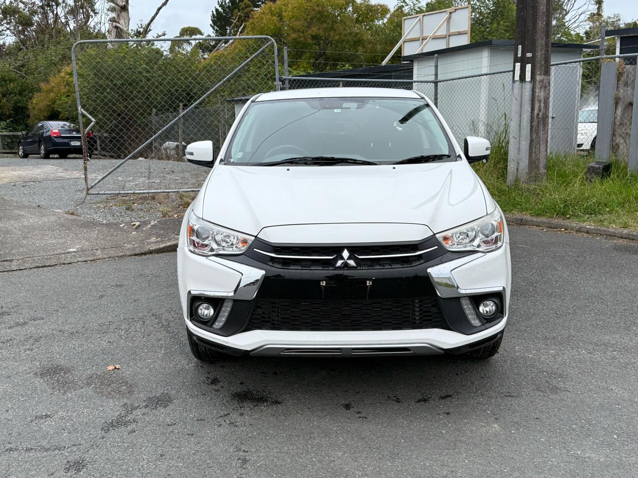 2017 Mitsubishi RVR thumbnail
