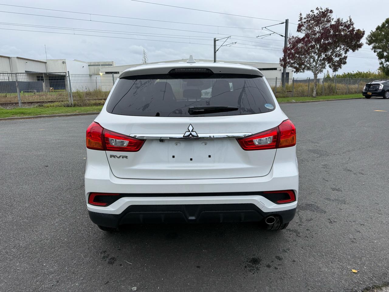 2017 Mitsubishi RVR thumbnail