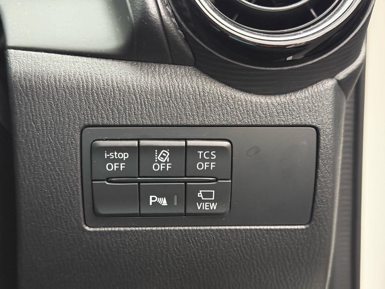 2019 Mazda CX thumbnail
