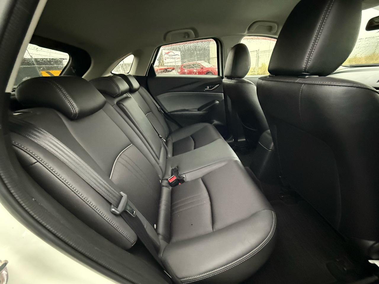 2019 Mazda CX thumbnail
