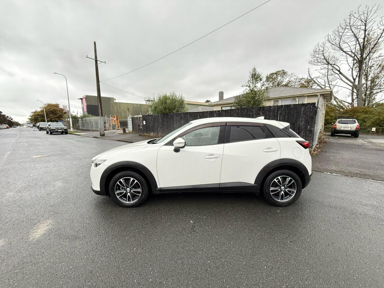 2019 Mazda CX thumbnail