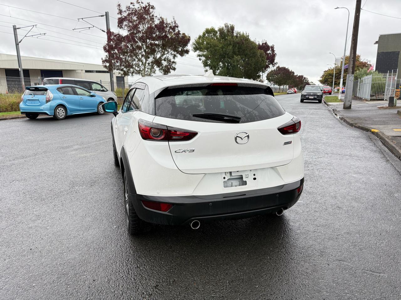 2019 Mazda CX thumbnail