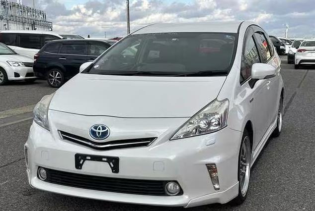 2012 Toyota Prius thumbnail