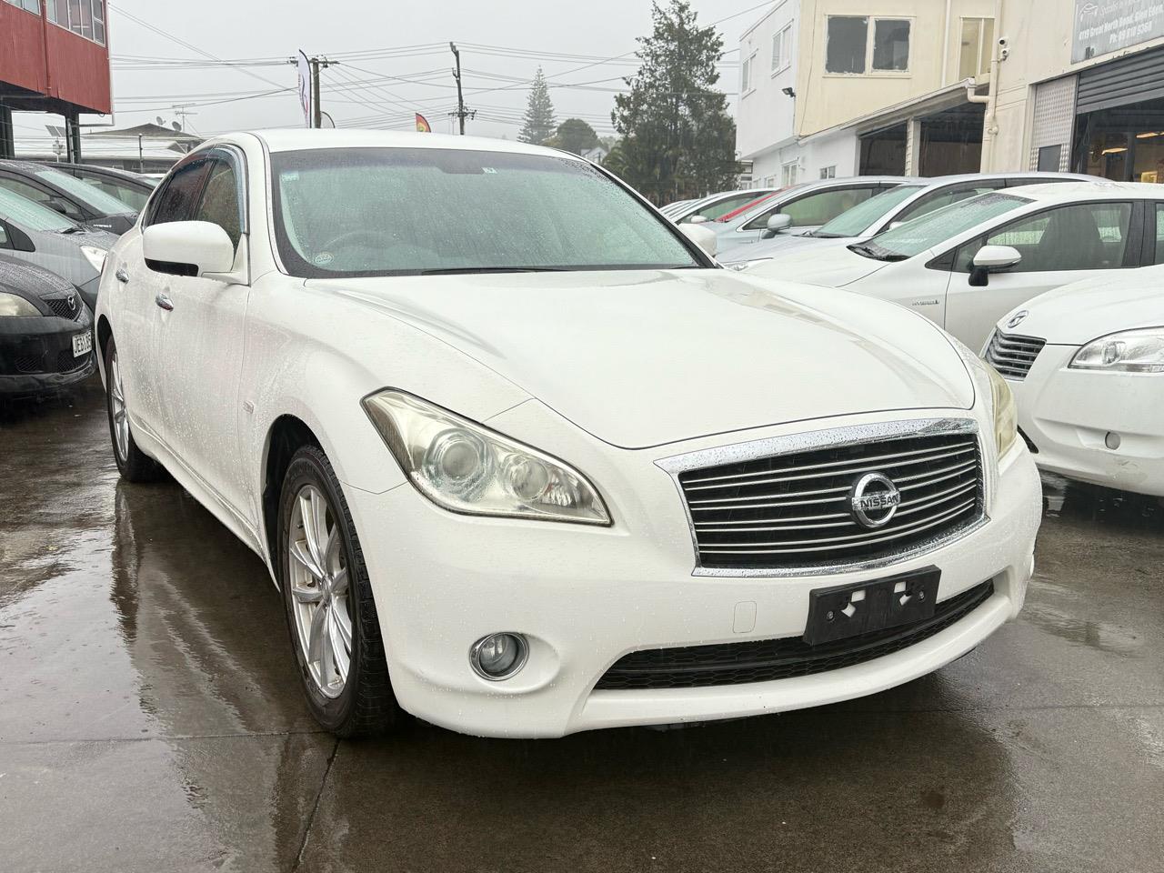 2013 Nissan Fuga thumbnail