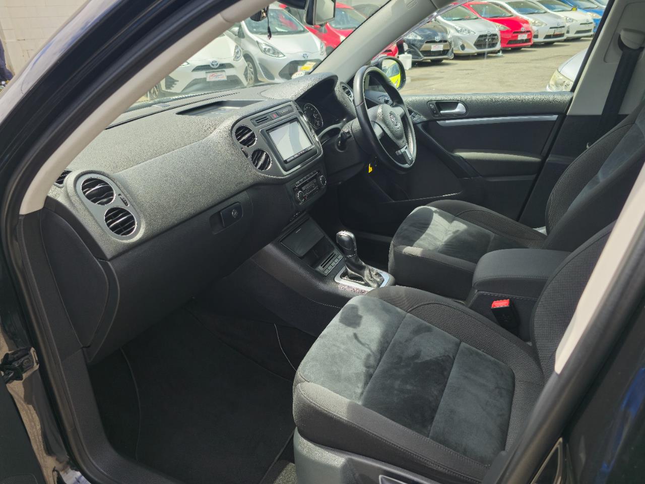2015 Volkswagen Tiguan thumbnail