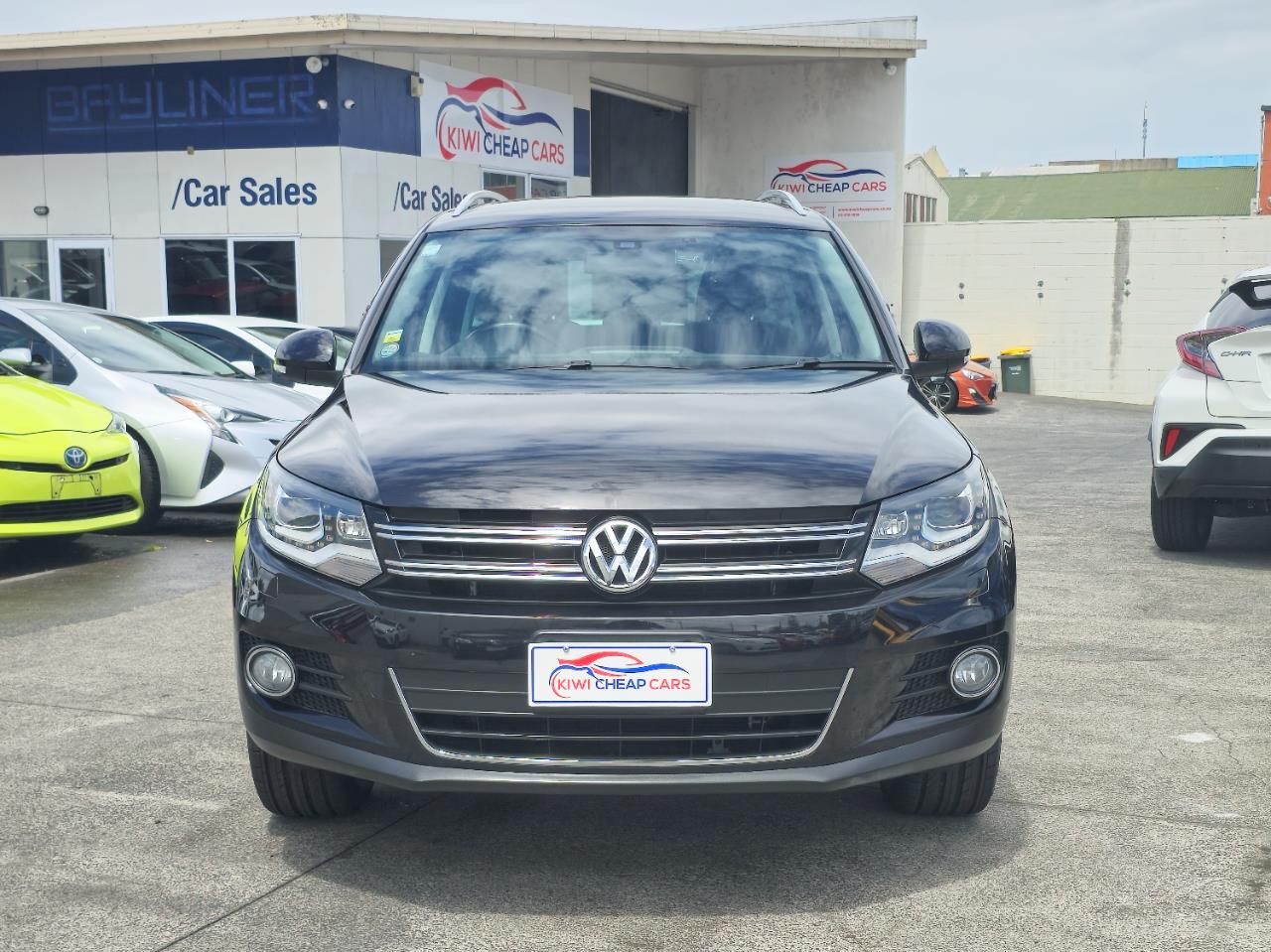 2015 Volkswagen Tiguan thumbnail