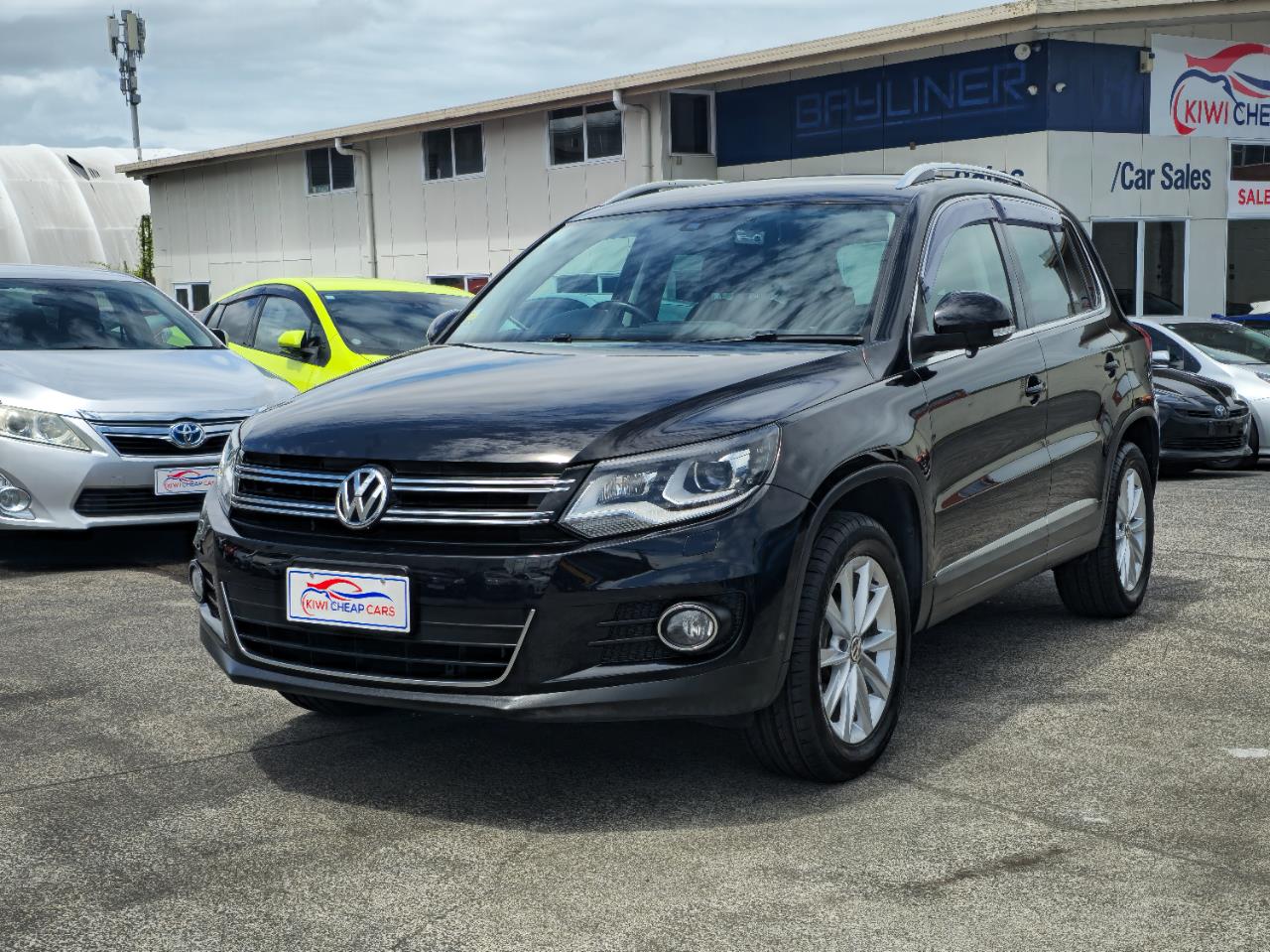 2015 Volkswagen Tiguan thumbnail