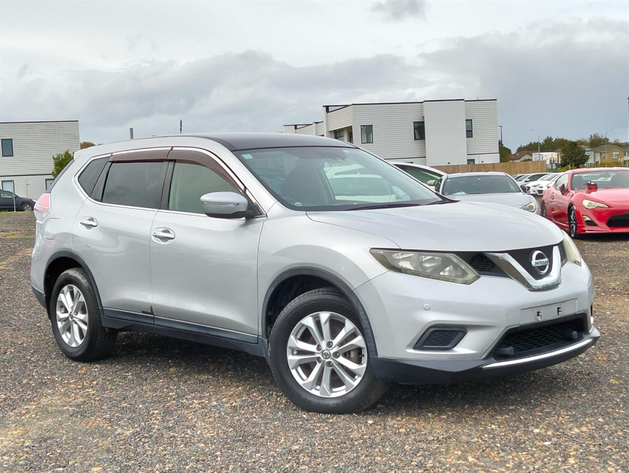 2014 Nissan X-Trail thumbnail