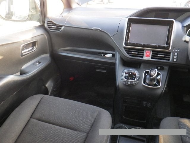 2015 Toyota Noah thumbnail