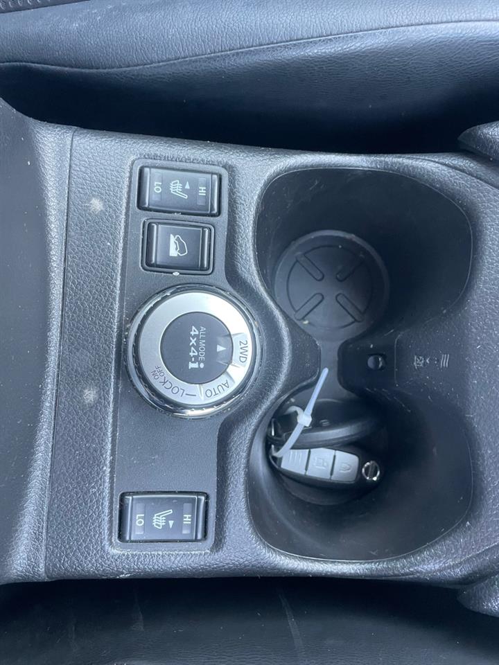 2014 Nissan X-Trail thumbnail