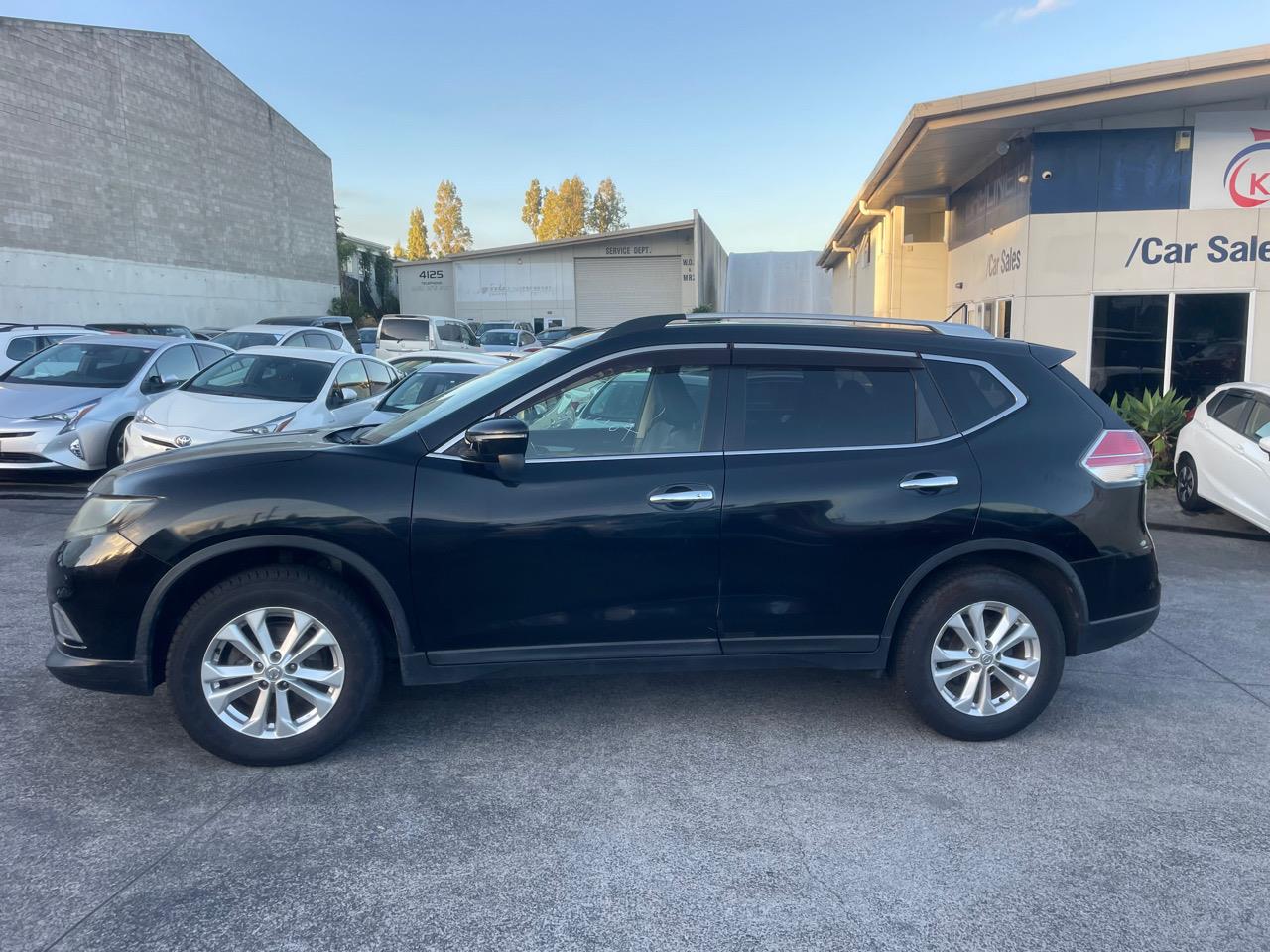 2014 Nissan X-Trail thumbnail