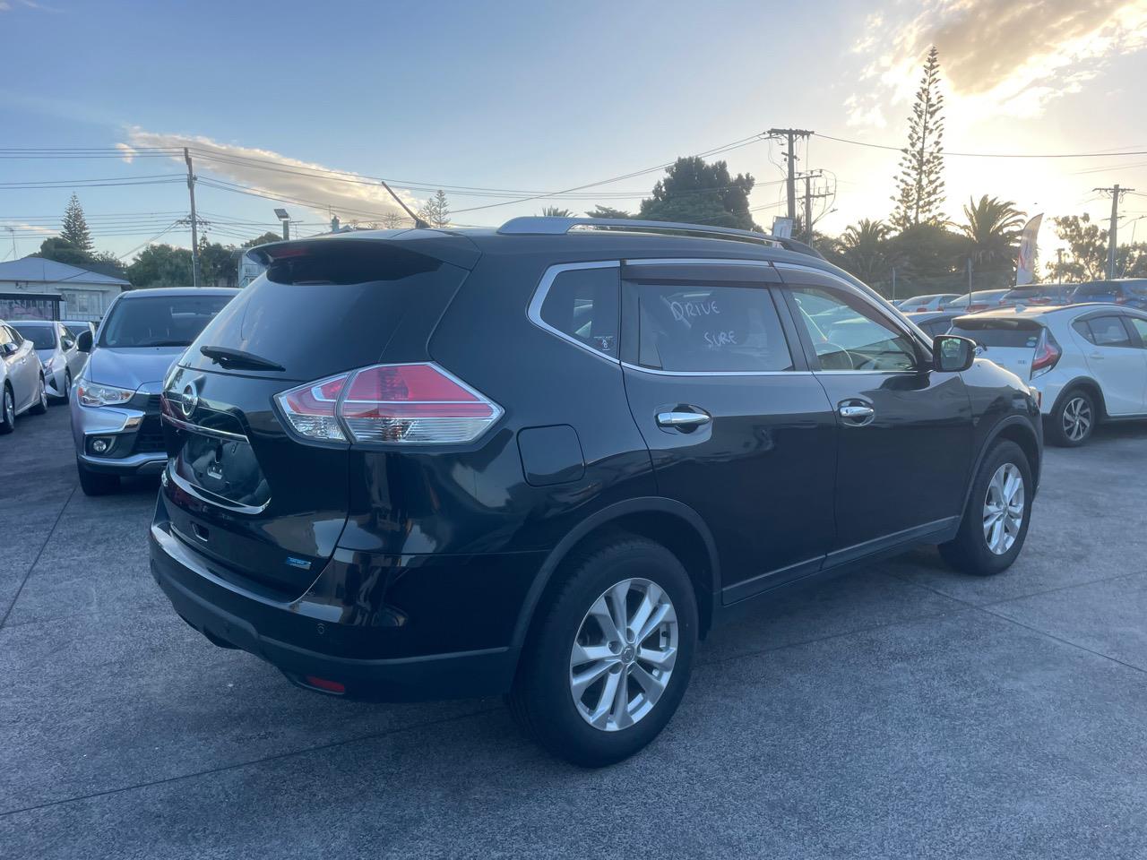 2014 Nissan X-Trail thumbnail