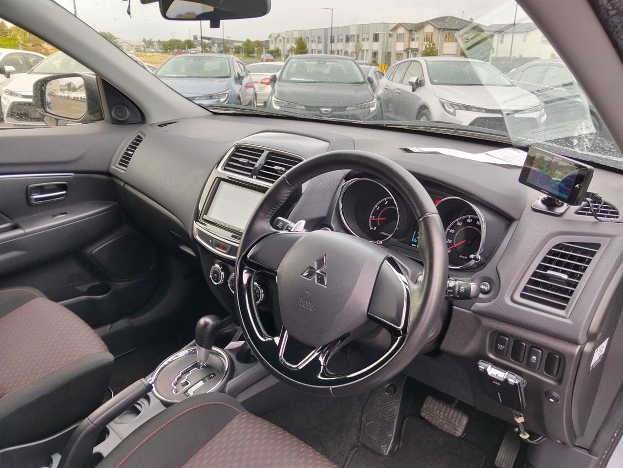 2018 Mitsubishi RVR thumbnail