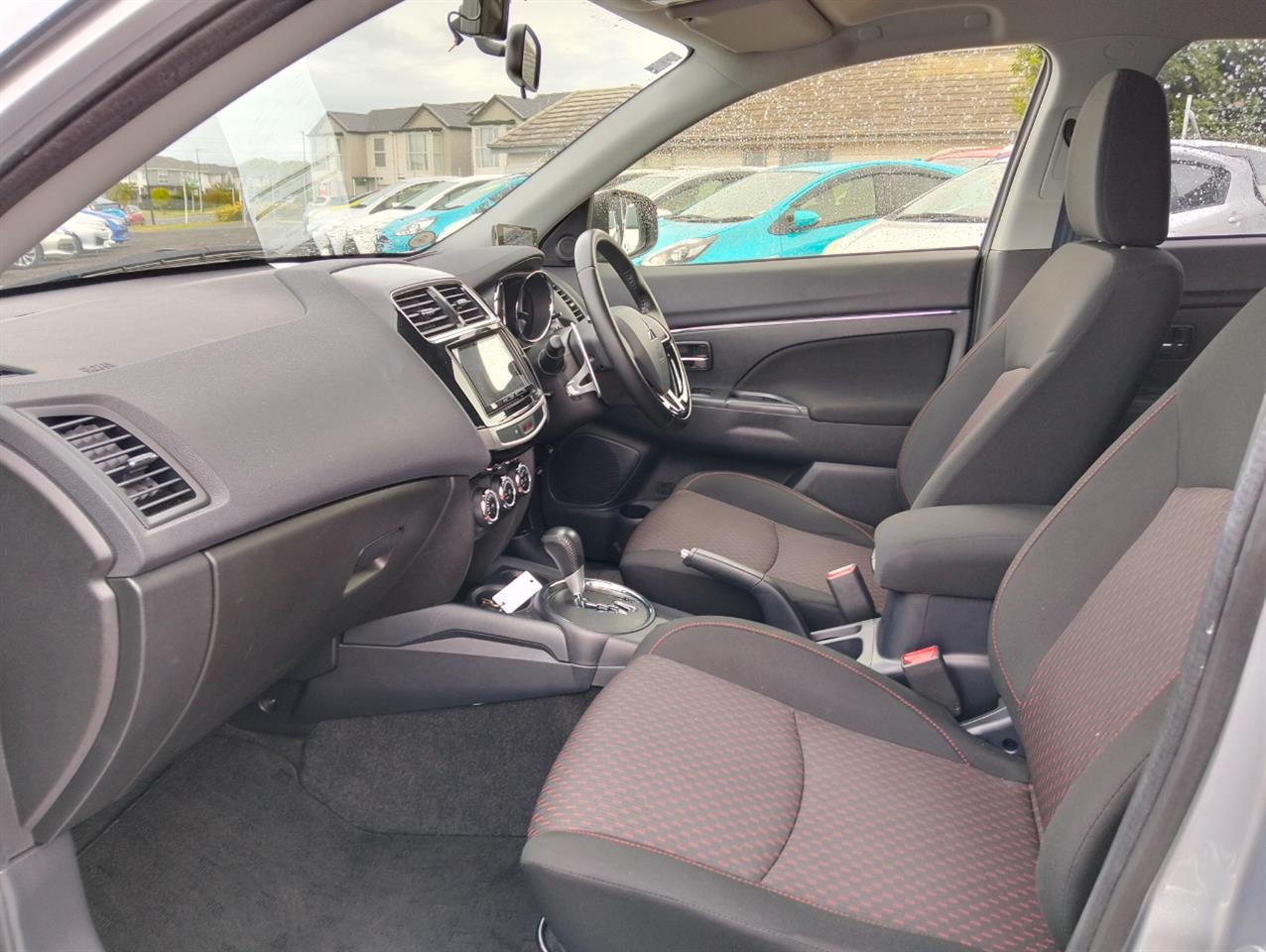2018 Mitsubishi RVR thumbnail
