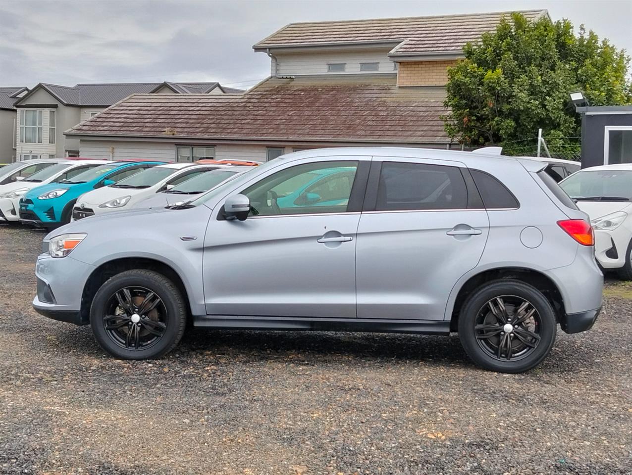 2018 Mitsubishi RVR thumbnail