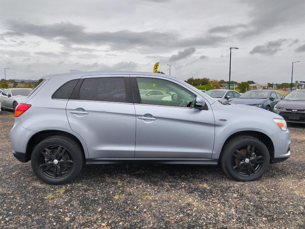 2018 Mitsubishi RVR thumbnail