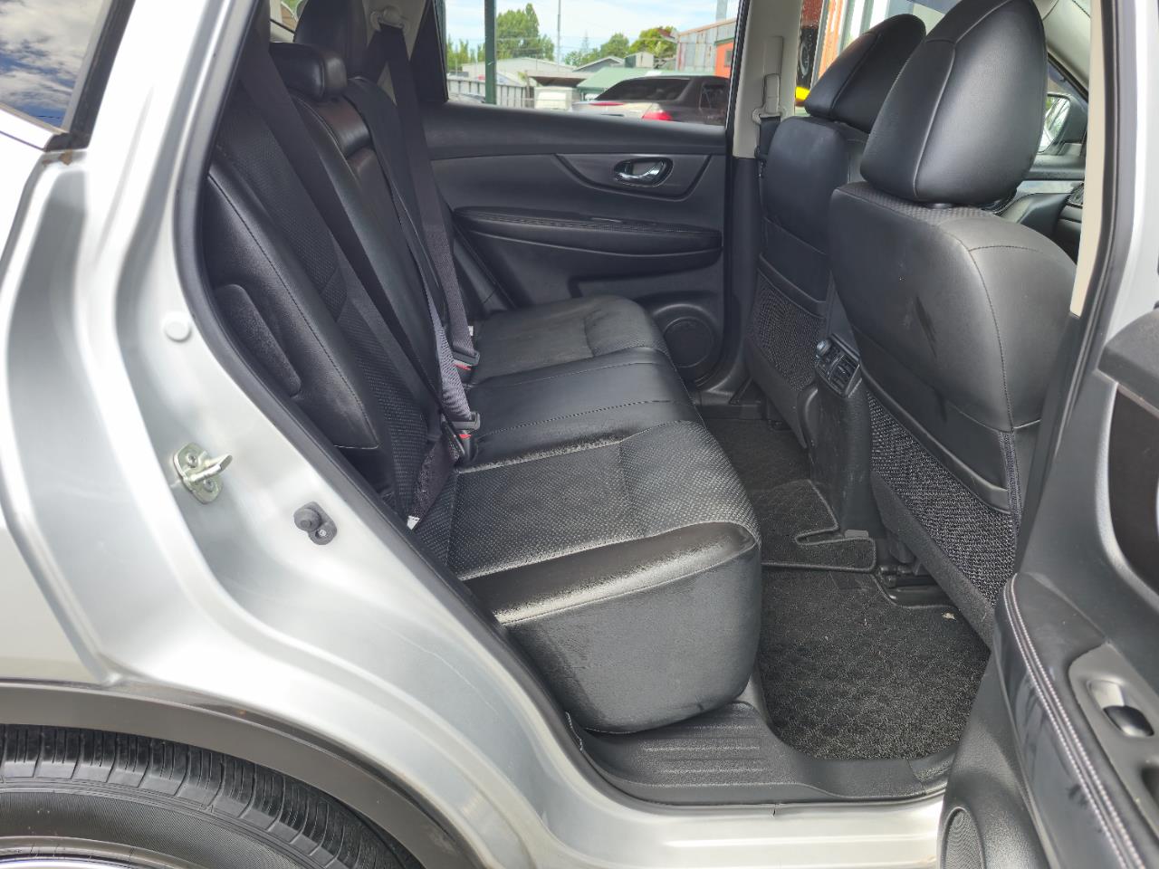 2019 Nissan X-Trail thumbnail