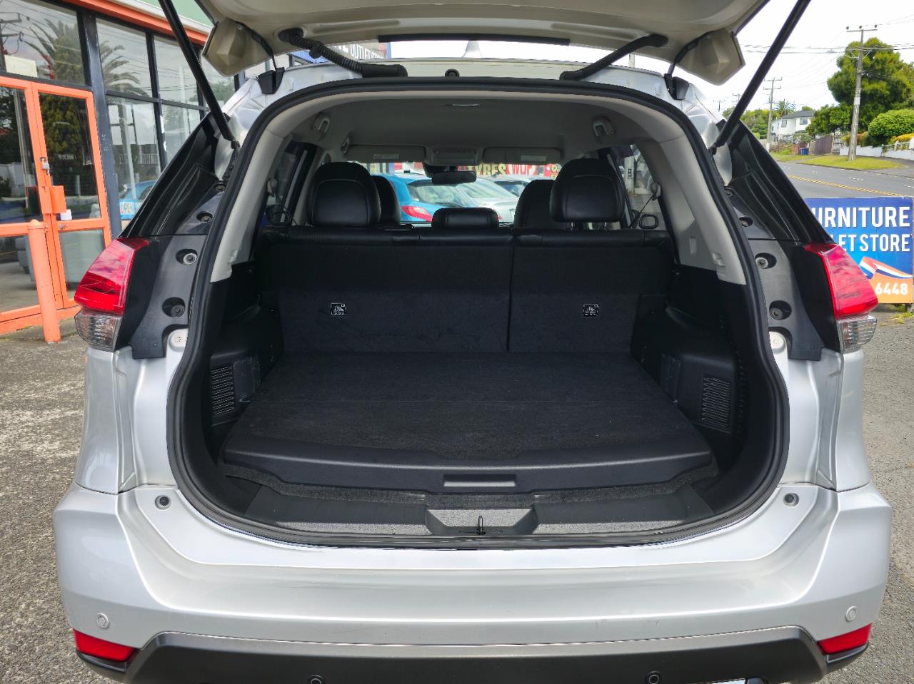2019 Nissan X-Trail thumbnail