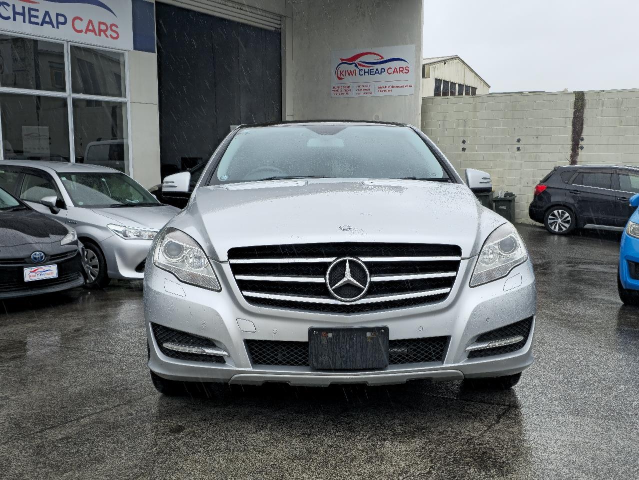 2012 Mercedes-Benz R350 thumbnail