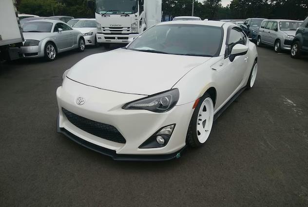 2013 Toyota 86 thumbnail