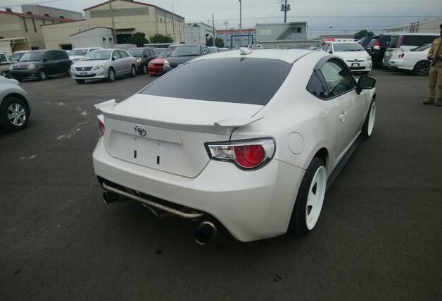 2013 Toyota 86 thumbnail