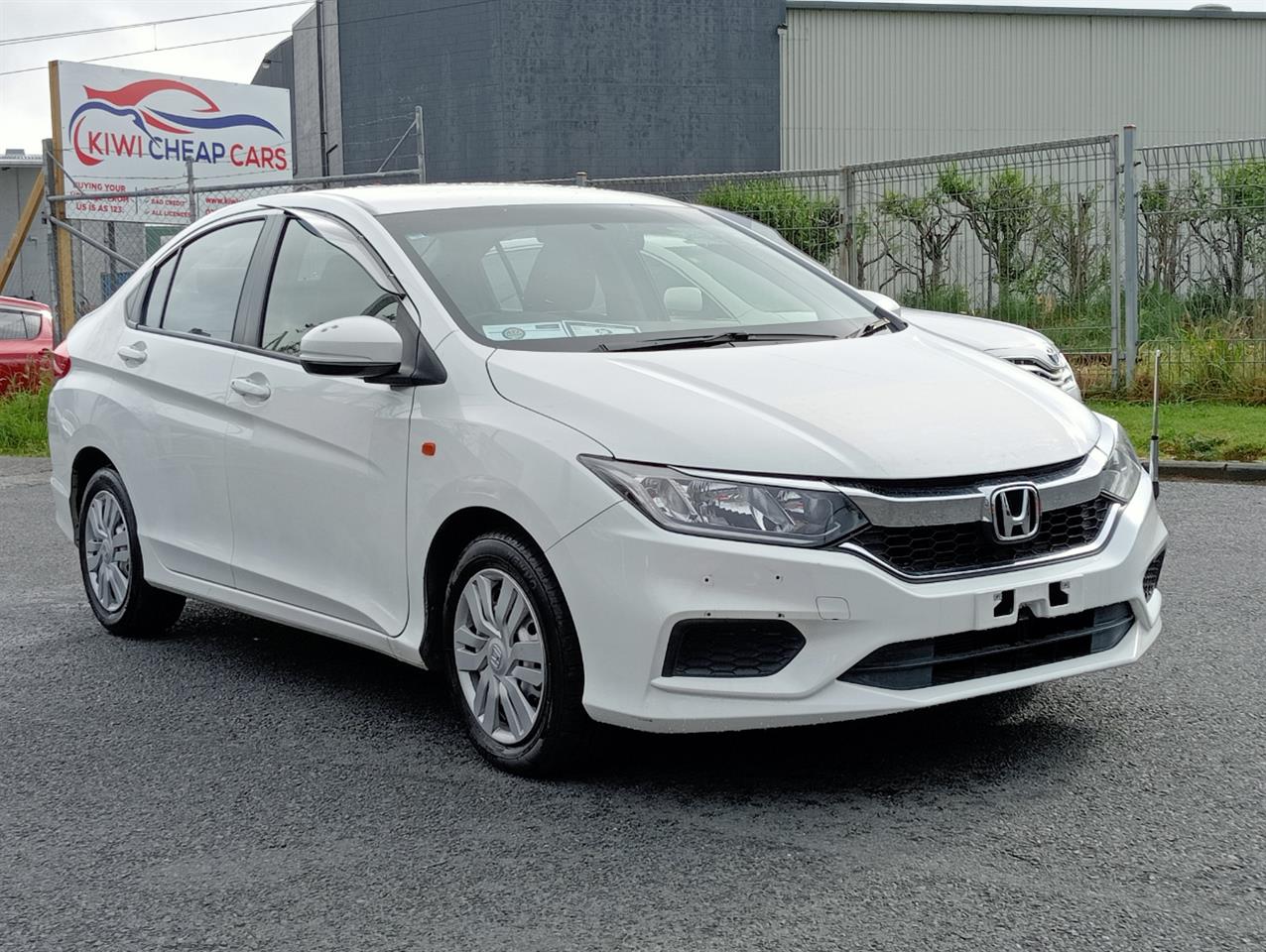 2018 Honda Grace thumbnail
