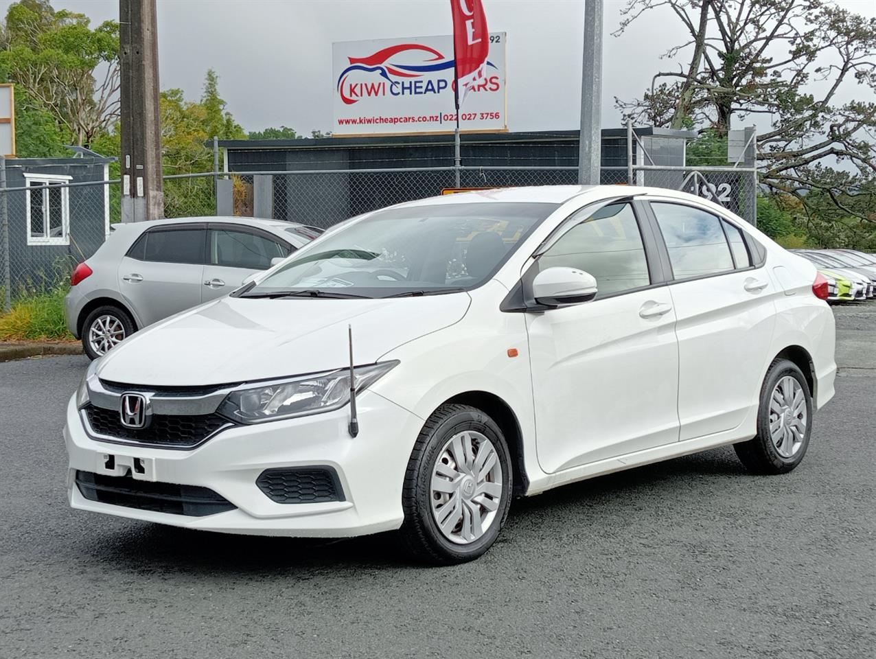 2018 Honda Grace thumbnail