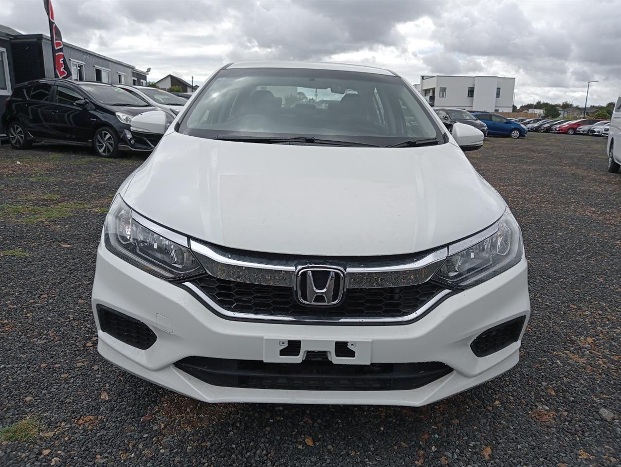 2018 Honda Grace thumbnail