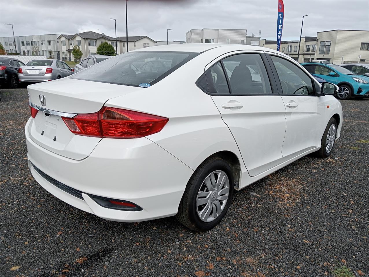 2018 Honda Grace thumbnail