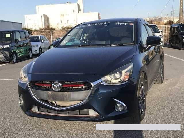 2015 Mazda Demio thumbnail