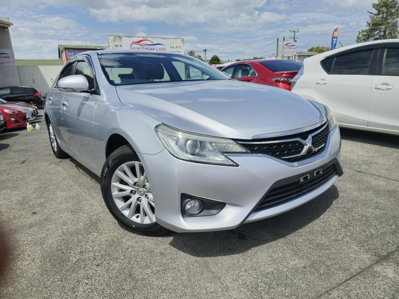 2013 Toyota Mark-X thumbnail