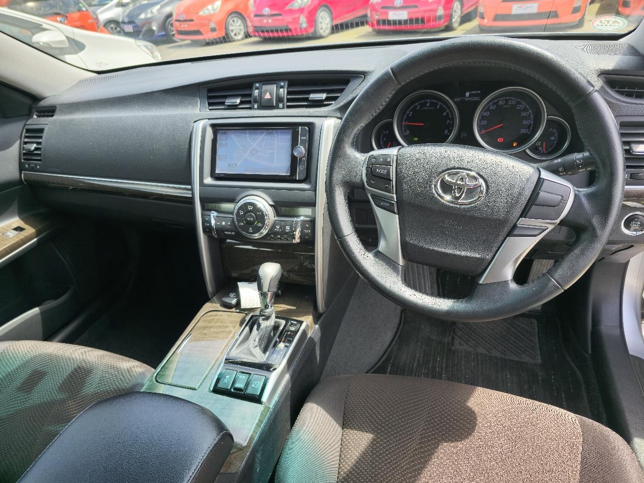 2013 Toyota Mark-X thumbnail