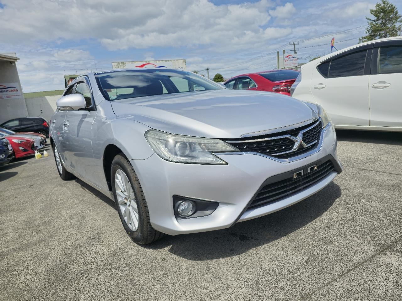 2013 Toyota Mark-X thumbnail
