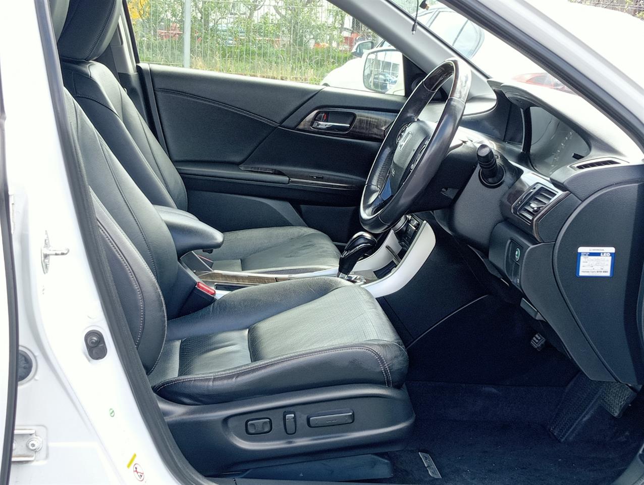 2013 Honda Accord thumbnail