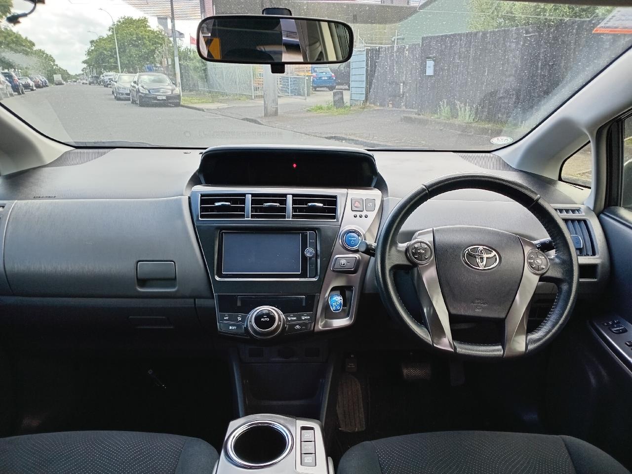 2014 Toyota Prius thumbnail