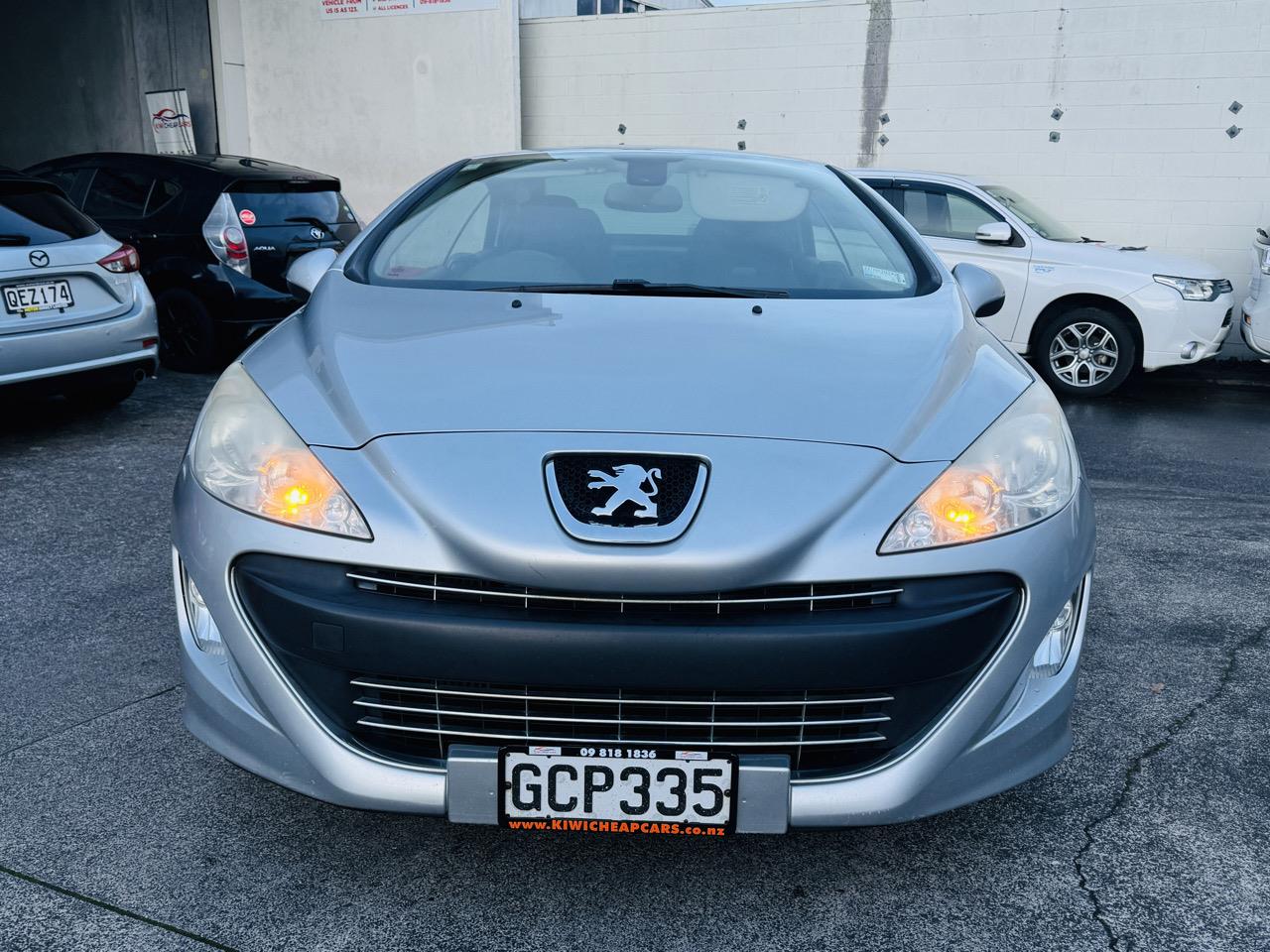 2011 Peugeot 308 thumbnail