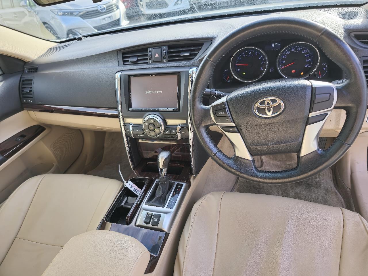 2012 Toyota Mark-X thumbnail