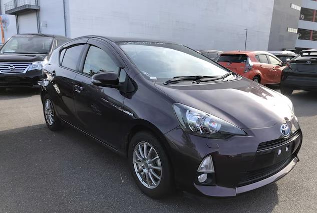 2014 Toyota Aqua thumbnail
