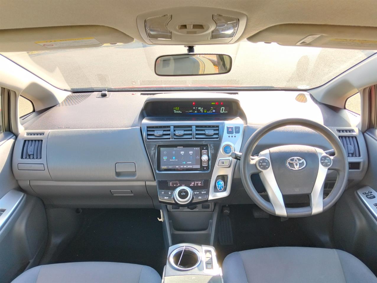 2012 Toyota Prius thumbnail