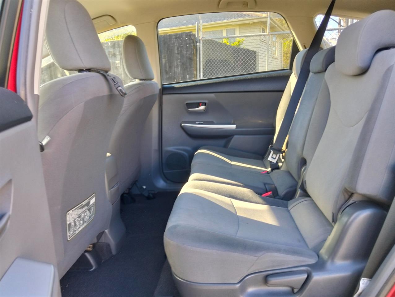 2012 Toyota Prius thumbnail