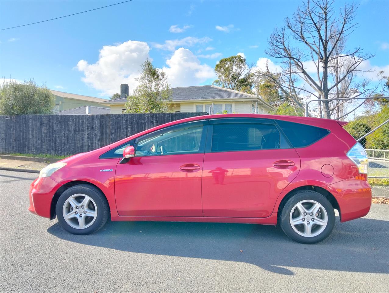 2012 Toyota Prius thumbnail