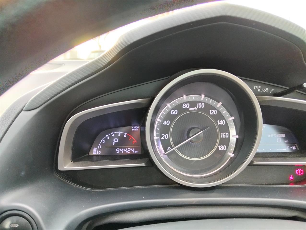 2016 Mazda Axela thumbnail